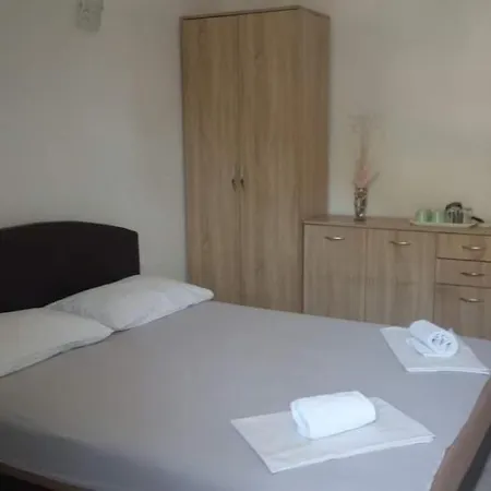 Rooms Jancic 乌尔齐尼 外观 照片