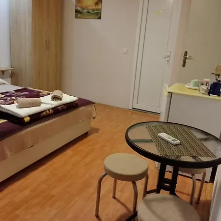 Rooms Jancic 乌尔齐尼 外观 照片